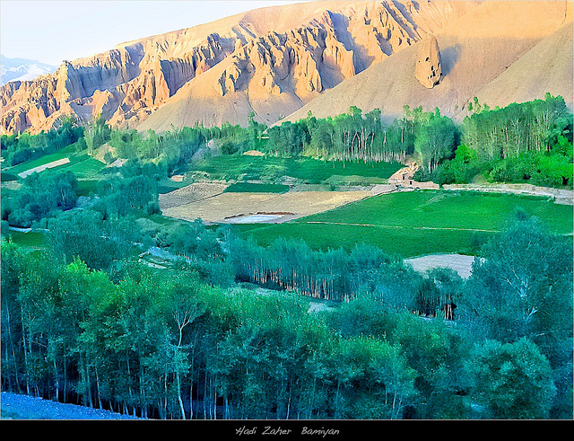 バーミヤン渓谷